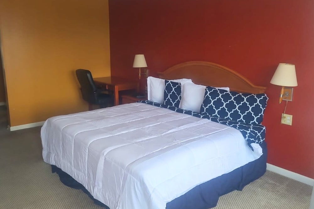 sky palace inn anthony