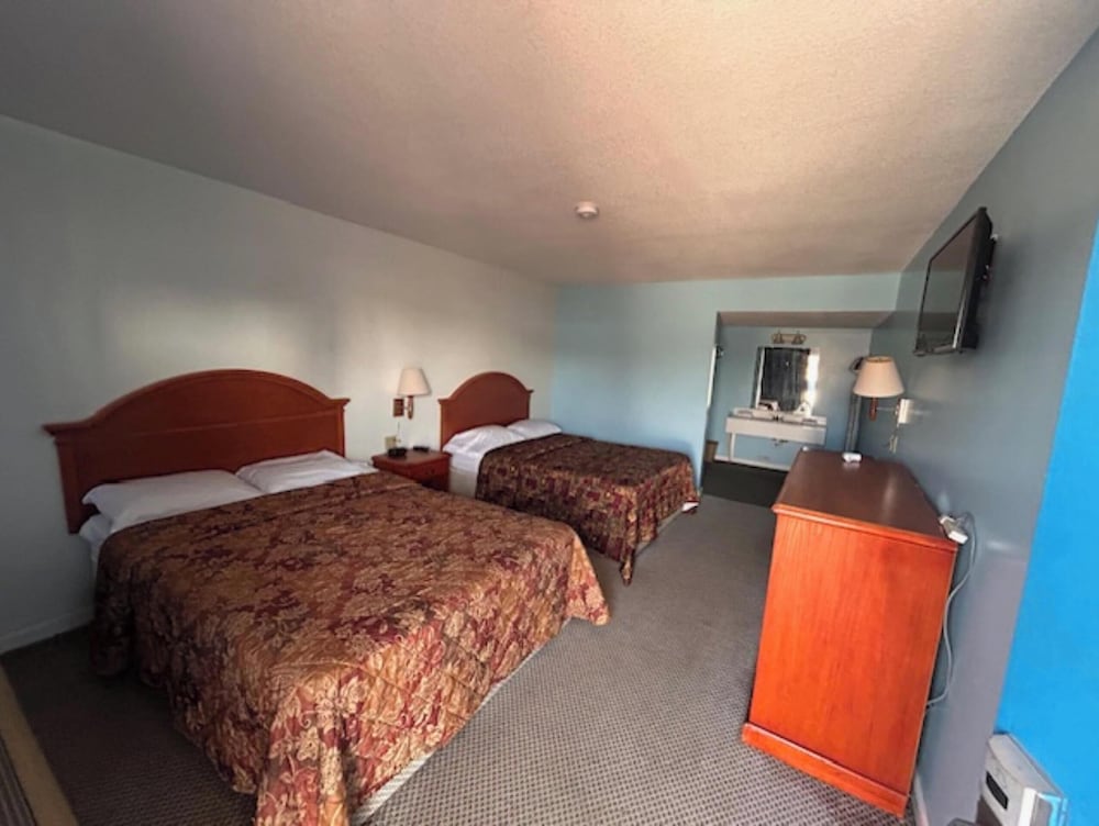 sky palace inn anthony
