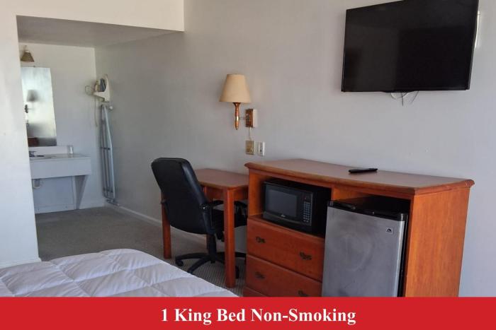 sky palace inn anthony