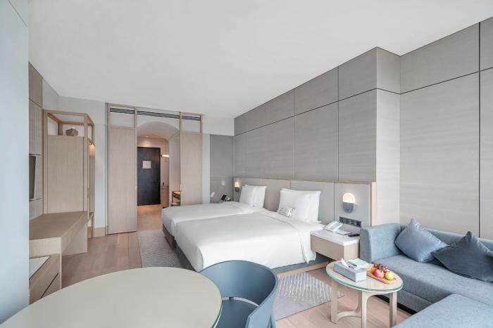 grand bay hotel chengdu