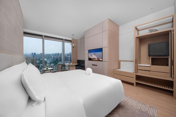 grand bay hotel chengdu