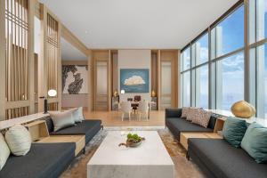 grand bay hotel chengdu