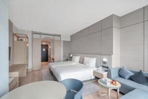 grand bay hotel chengdu