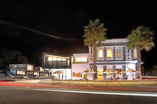 the com plex motel