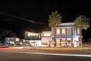 the com plex motel