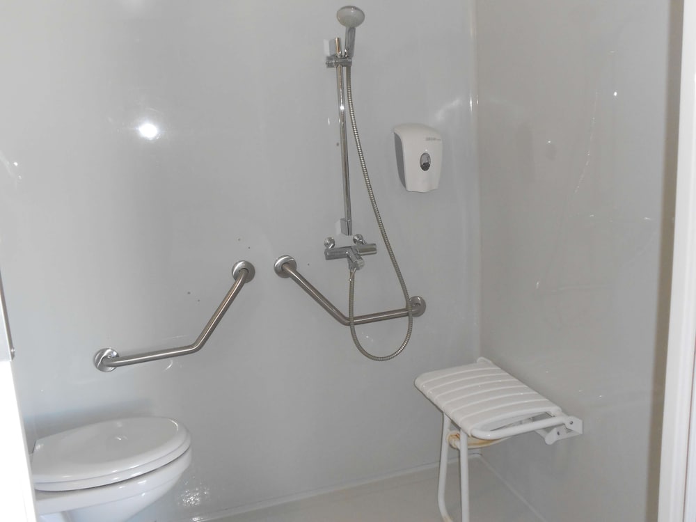 premiere classe lille nord roncq