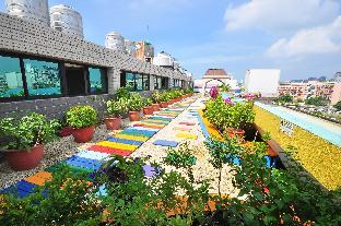 young soarlan boutique hotel flag tainan