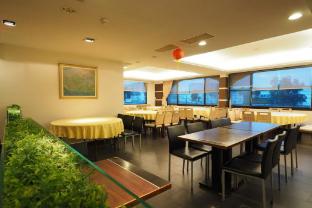 young soarlan boutique hotel flag tainan