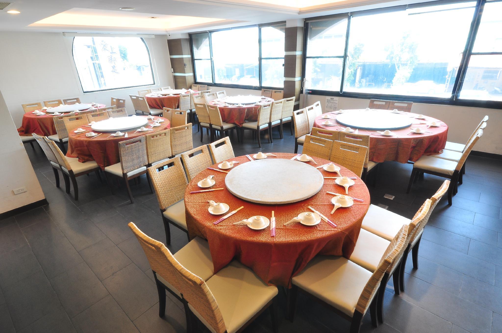 young soarlan boutique hotel flag tainan