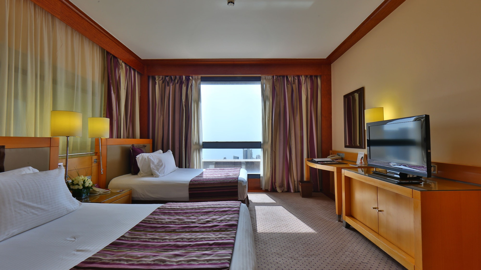 crowne plaza hotel beirut an ihg hotel
