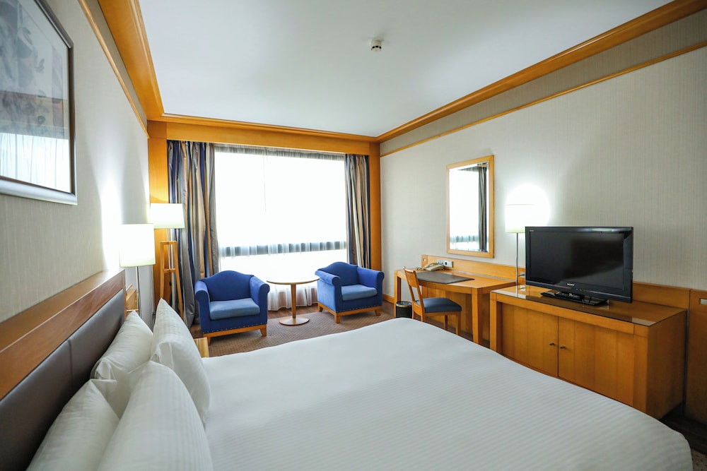crowne plaza hotel beirut an ihg hotel