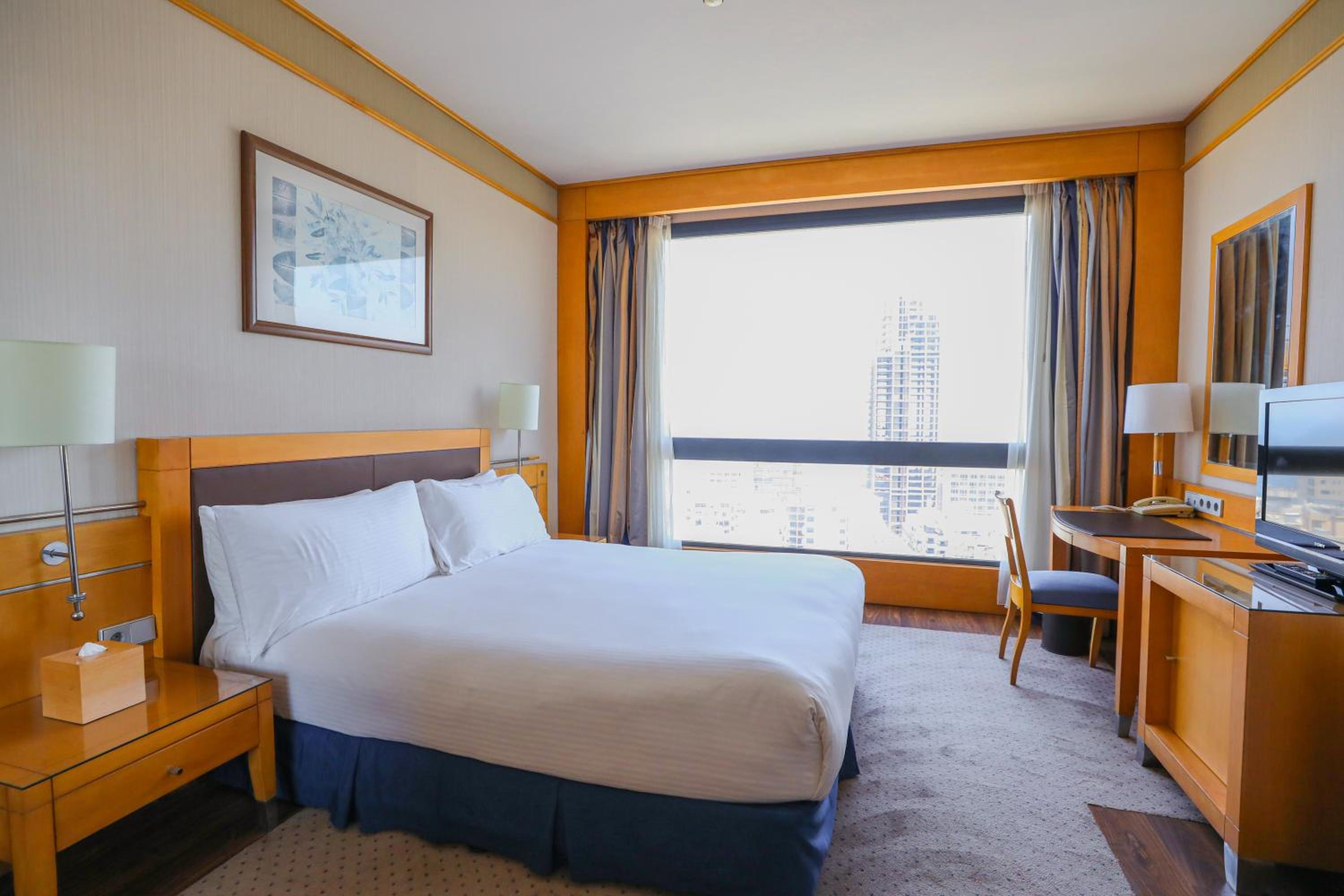 crowne plaza hotel beirut an ihg hotel