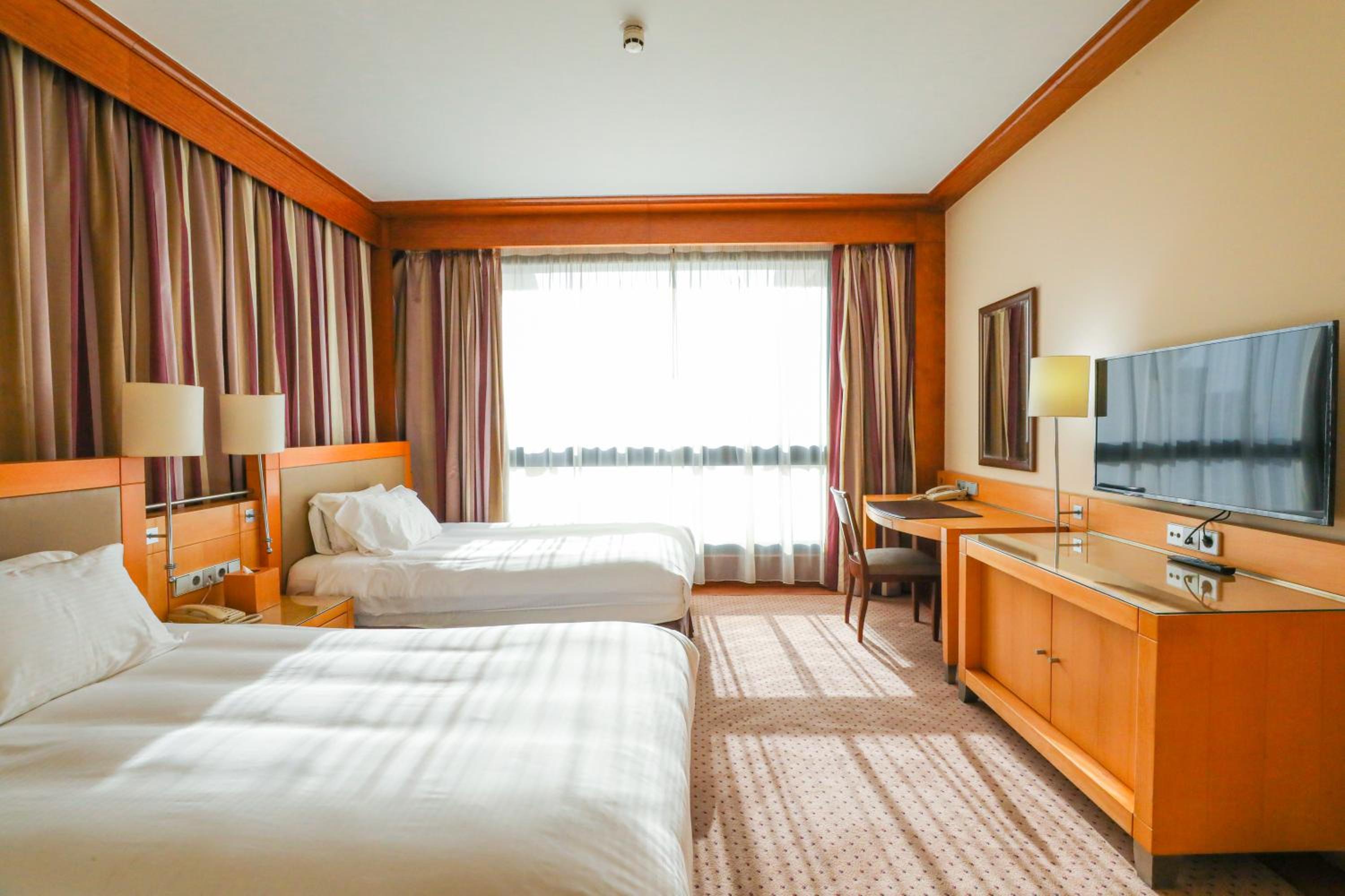 crowne plaza hotel beirut an ihg hotel