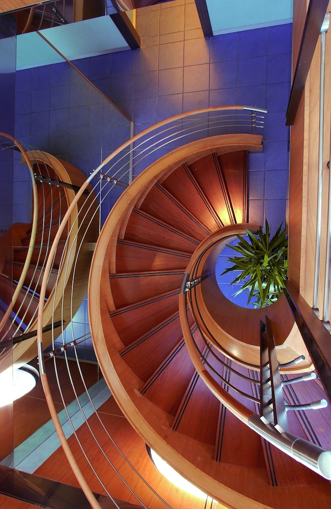 crowne plaza hotel beirut an ihg hotel