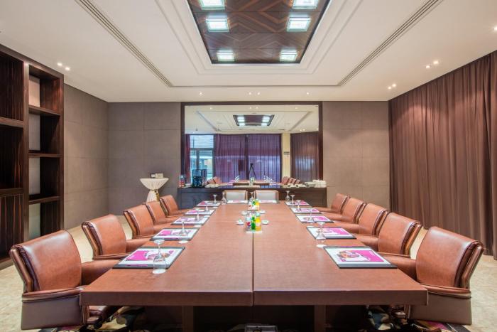 crowne plaza hotel beirut an ihg hotel