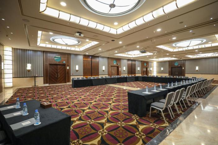 crowne plaza hotel beirut an ihg hotel