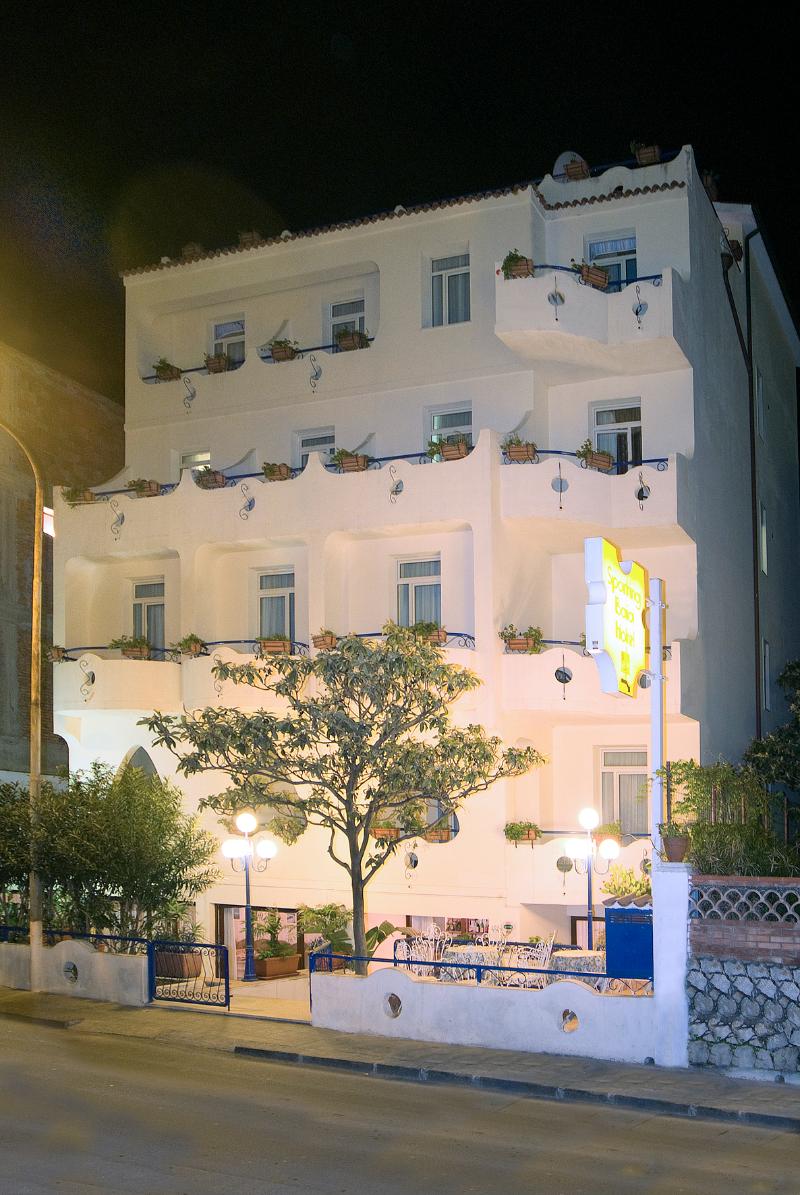 Hotel Villa Athena,,3 star