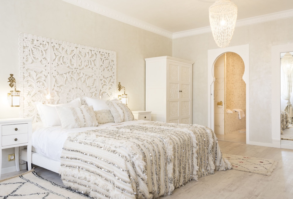 riad spa les portes de lorient tours
