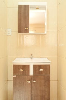 hmg praia suites for rent