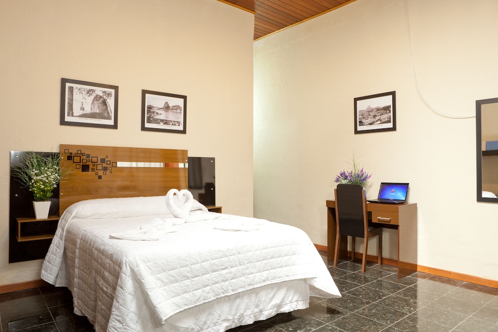 hmg praia suites for rent