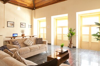hmg praia suites for rent