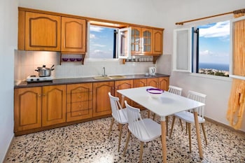 villa kavallaris and apartments
