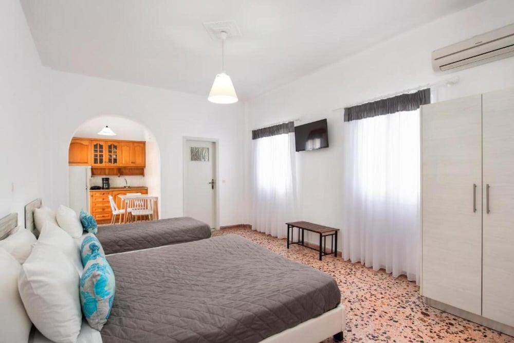 villa kavallaris and apartments