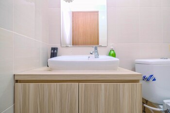 homey and warm studio apartment oasis cikarang