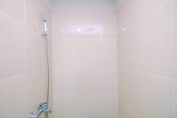 homey and warm studio apartment oasis cikarang