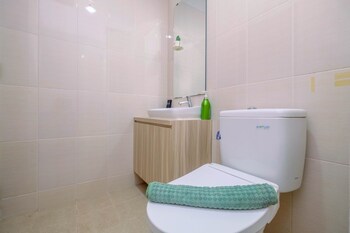 homey and warm studio apartment oasis cikarang