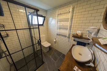 manastirhan otel kazdaglari