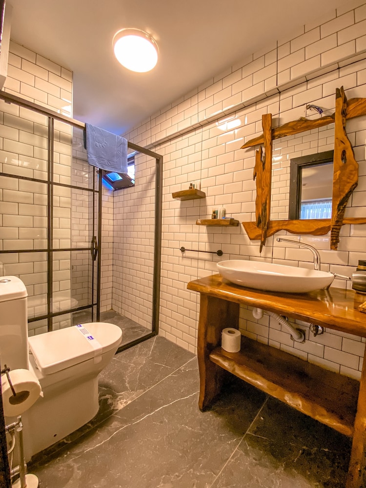 manastirhan otel kazdaglari