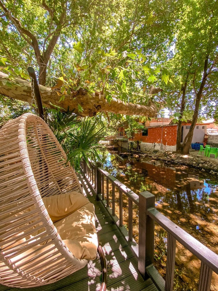 manastirhan otel kazdaglari