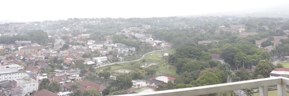 simply 1br apartment at easton park residence jatinangor