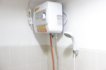 simply 1br apartment at easton park residence jatinangor