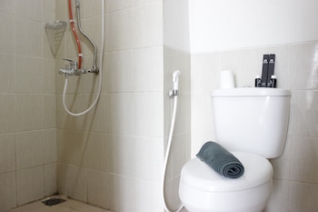 simply 1br apartment at easton park residence jatinangor