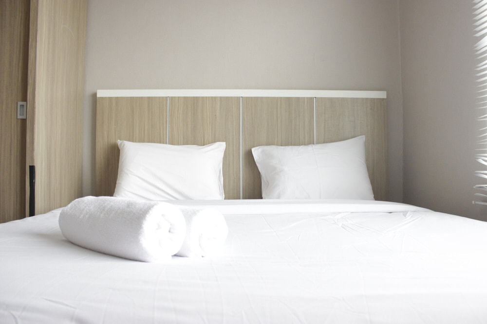 simply 1br apartment at easton park residence jatinangor