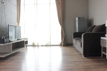 simply 1br apartment at easton park residence jatinangor