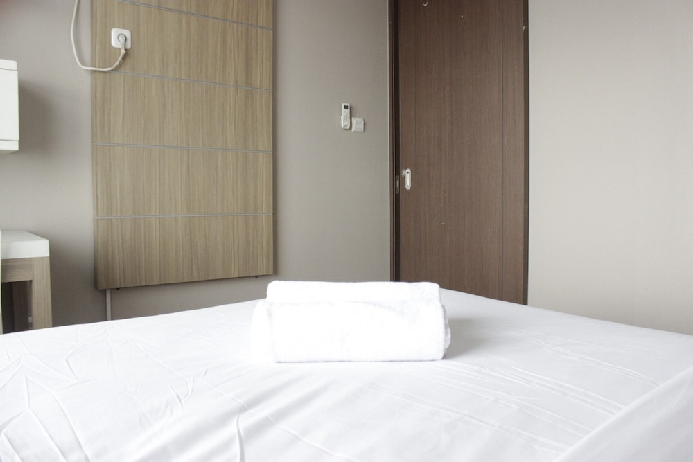 simply 1br apartment at easton park residence jatinangor