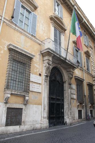 appartamento in lucina