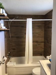 christina lake motel and rv park