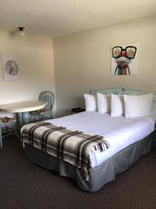 christina lake motel and rv park
