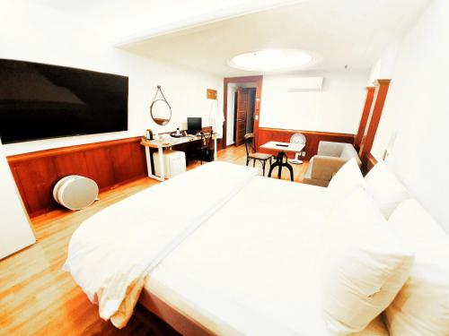 uneed business hotel