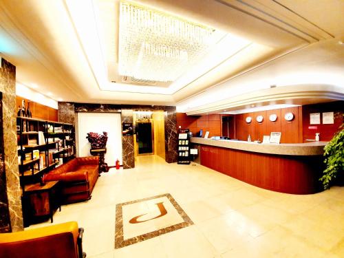 uneed business hotel