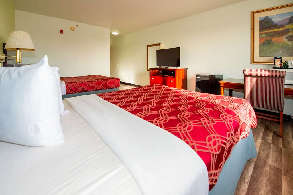 rodeway inn central colorado springs