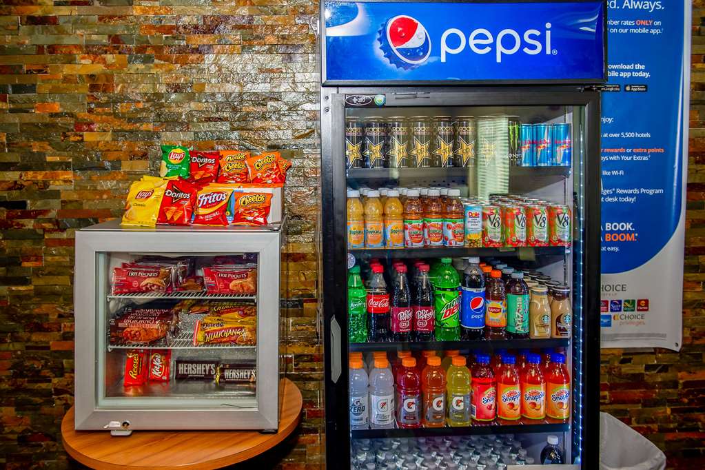 rodeway inn central colorado springs