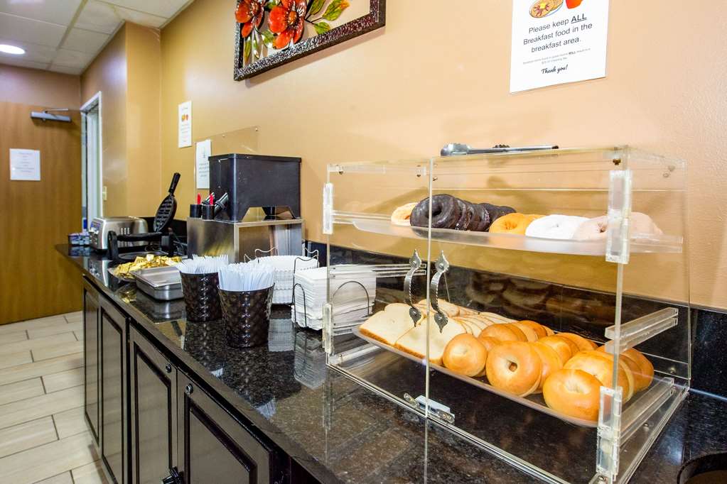 rodeway inn central colorado springs