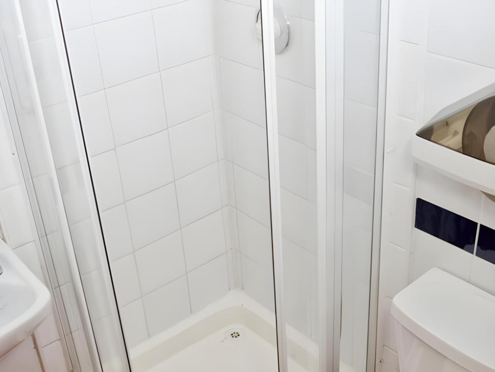 barnacles temple bar house