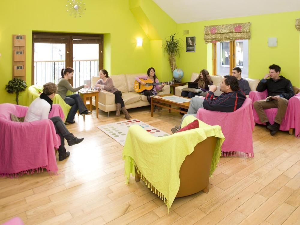 barnacles temple bar house