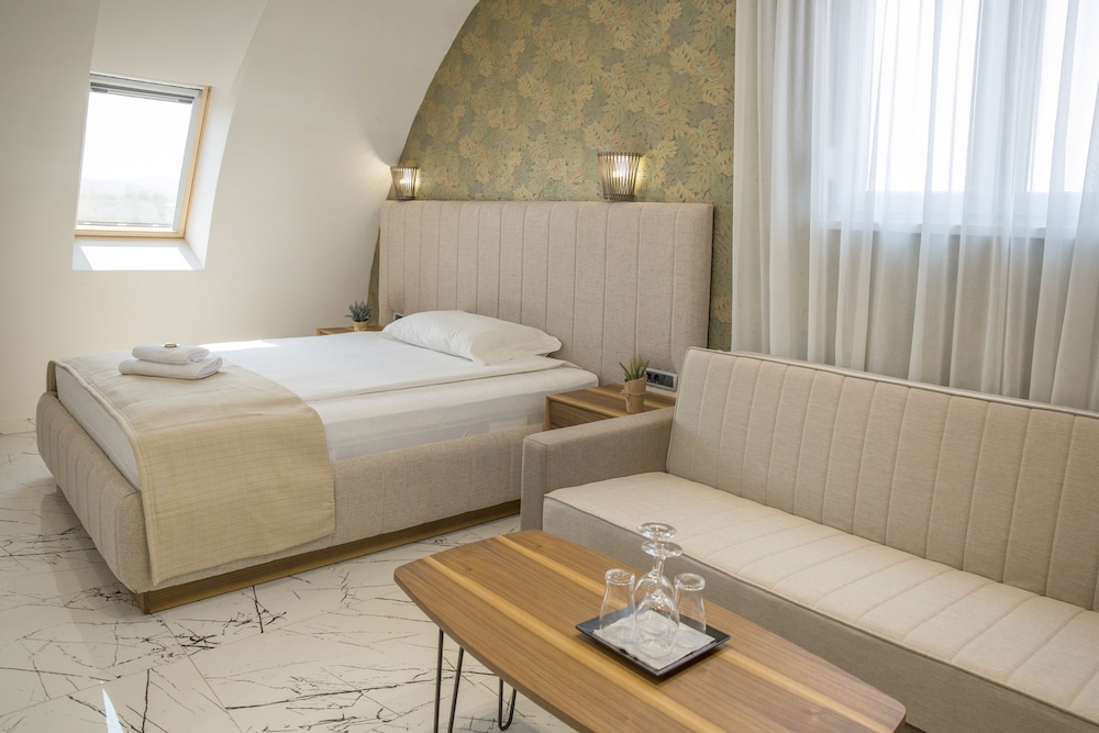 boutique hotel arta